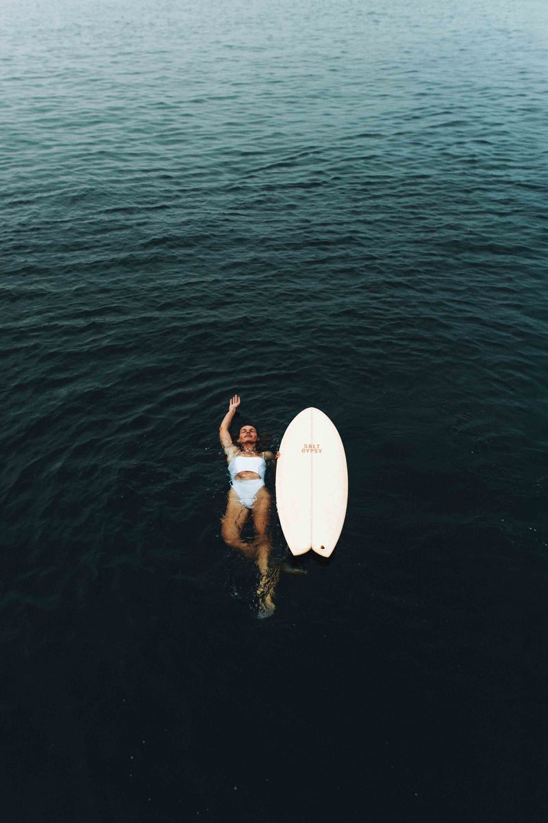 Weightless by Paula Ortega